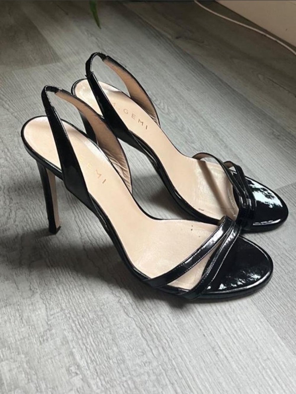 Y2K Sleek Black Patent Slingback Stiletto Heels